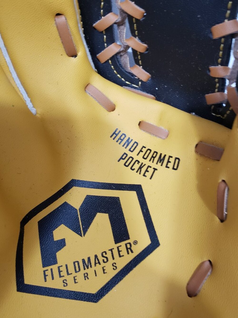 Franklin 22603L 12" Left handed thrower Baseball Glove  ( worn right ) NEW - Picture 5 of 7